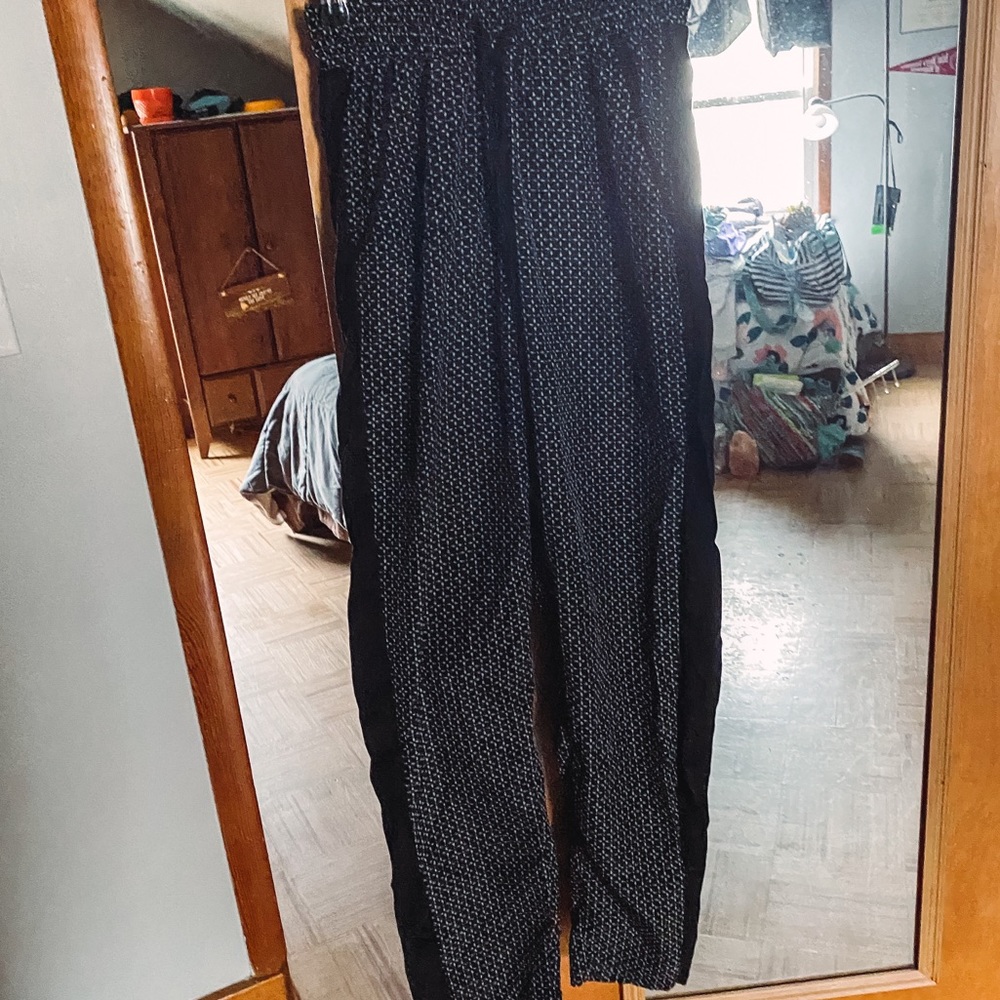 Flowy black pattern pants from francescas